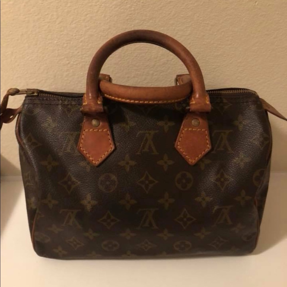 💯 Authentic Speedy 25